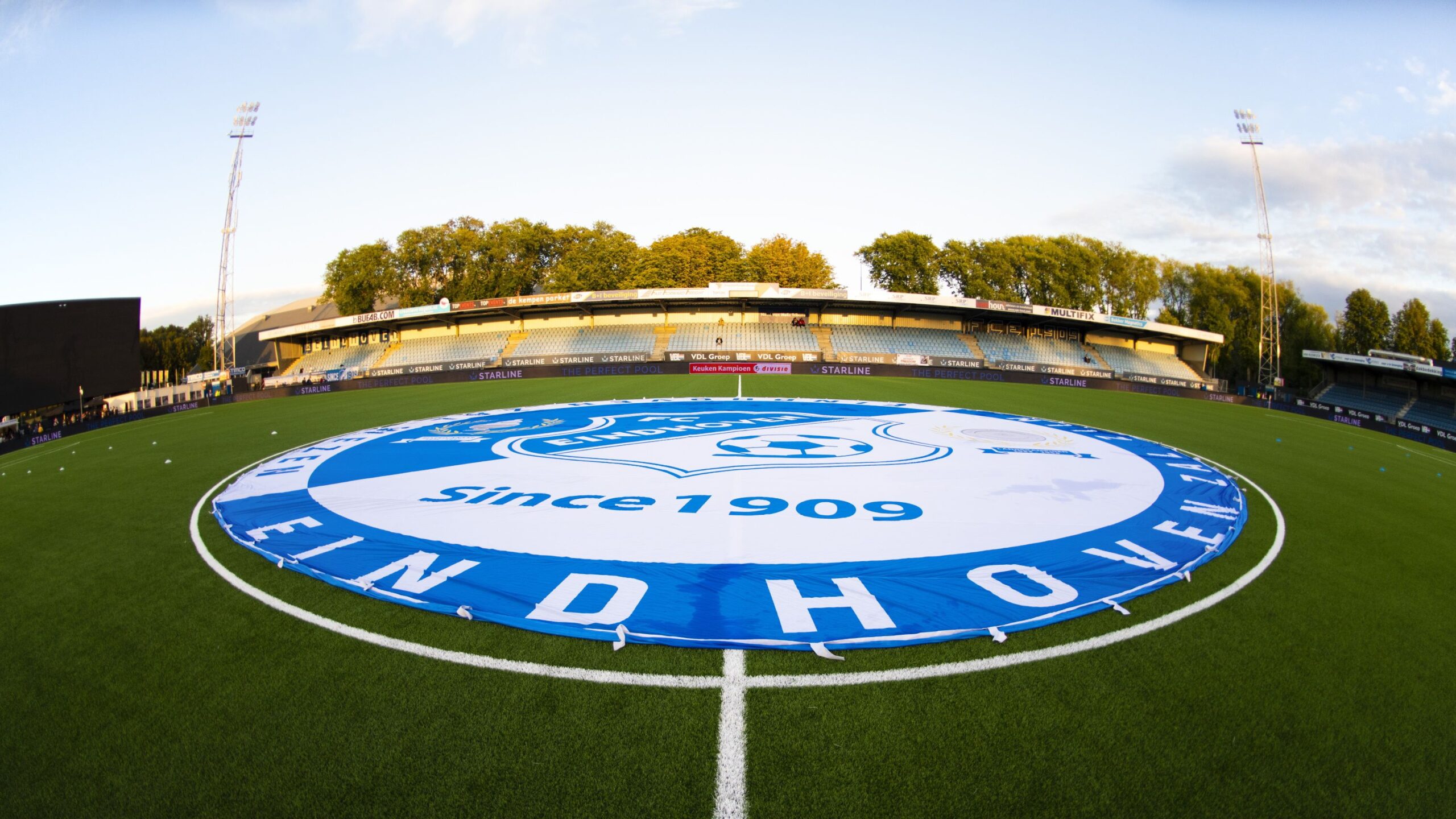 FC Eindhoven en Roda JC Kerkrade in evenwicht FC Eindhoven FC Eindhoven en Roda JC Kerkrade in evenwicht FC Eindhoven