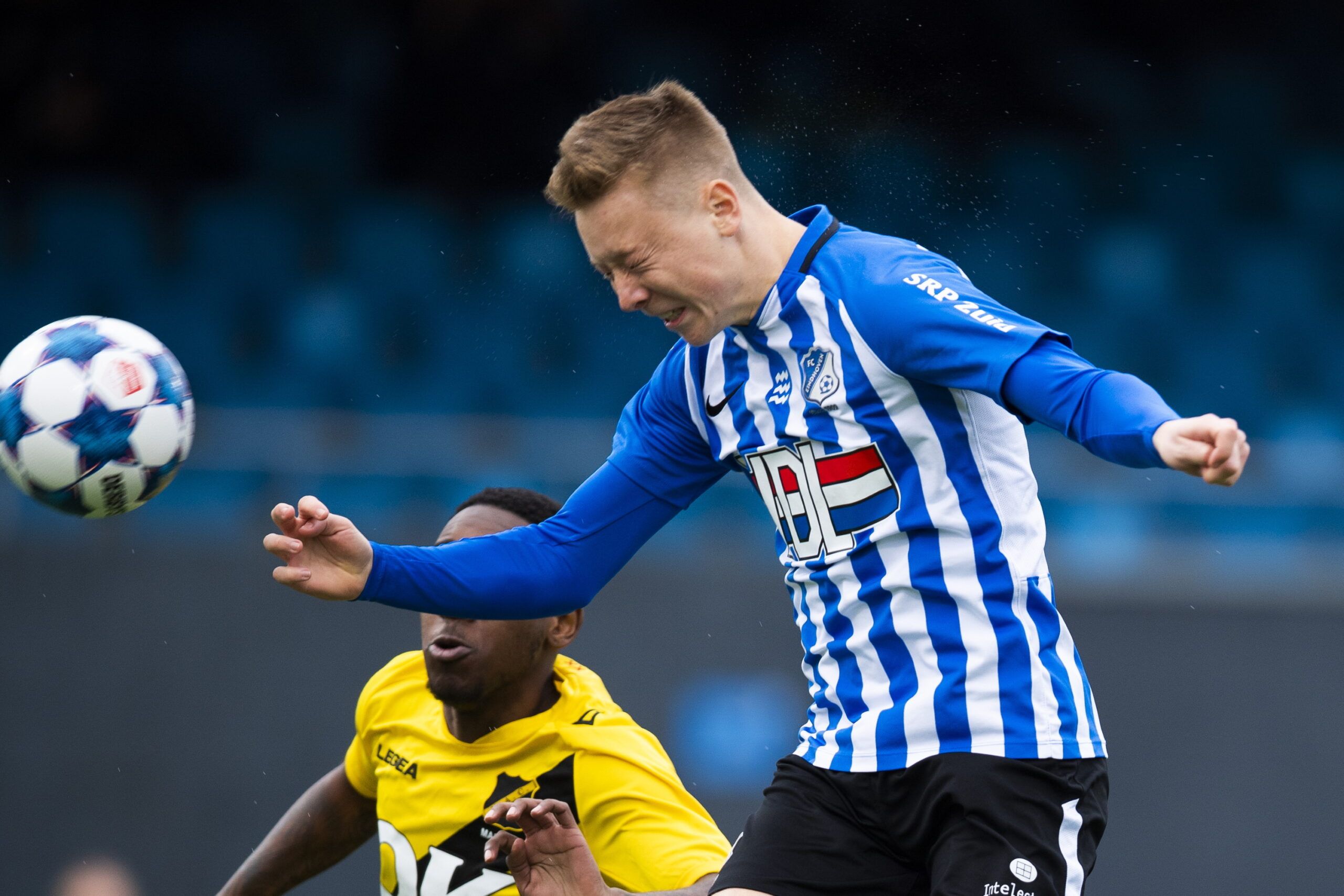 FC Eindhoven verliest boeiend duel van NAC Breda - FC Eindhoven