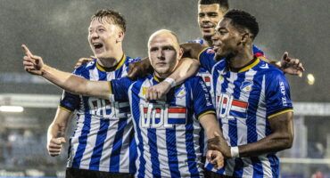 Blauwwitten winnen Klassieker van de Eerste Divisie