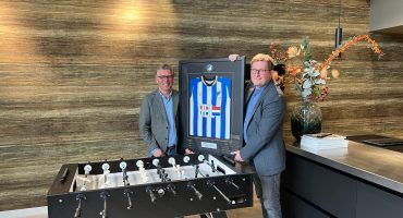 Aannemersbedrijf Van Rijswijck verlengt partnership met FC Eindhoven