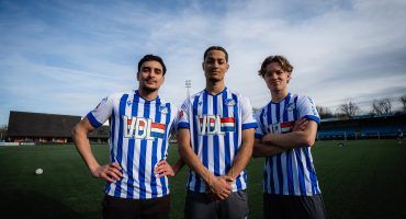 FC Eindhoven legt drie talenten lang vast